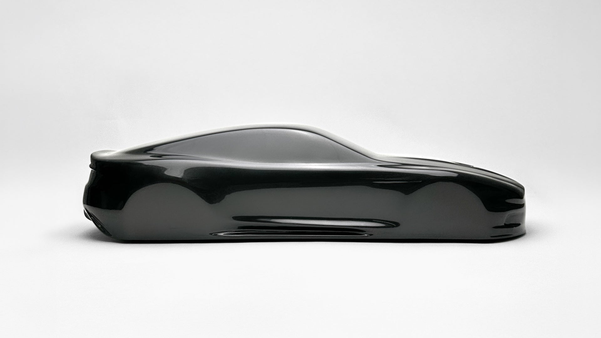 ASTON MARTIN DBS (2011)