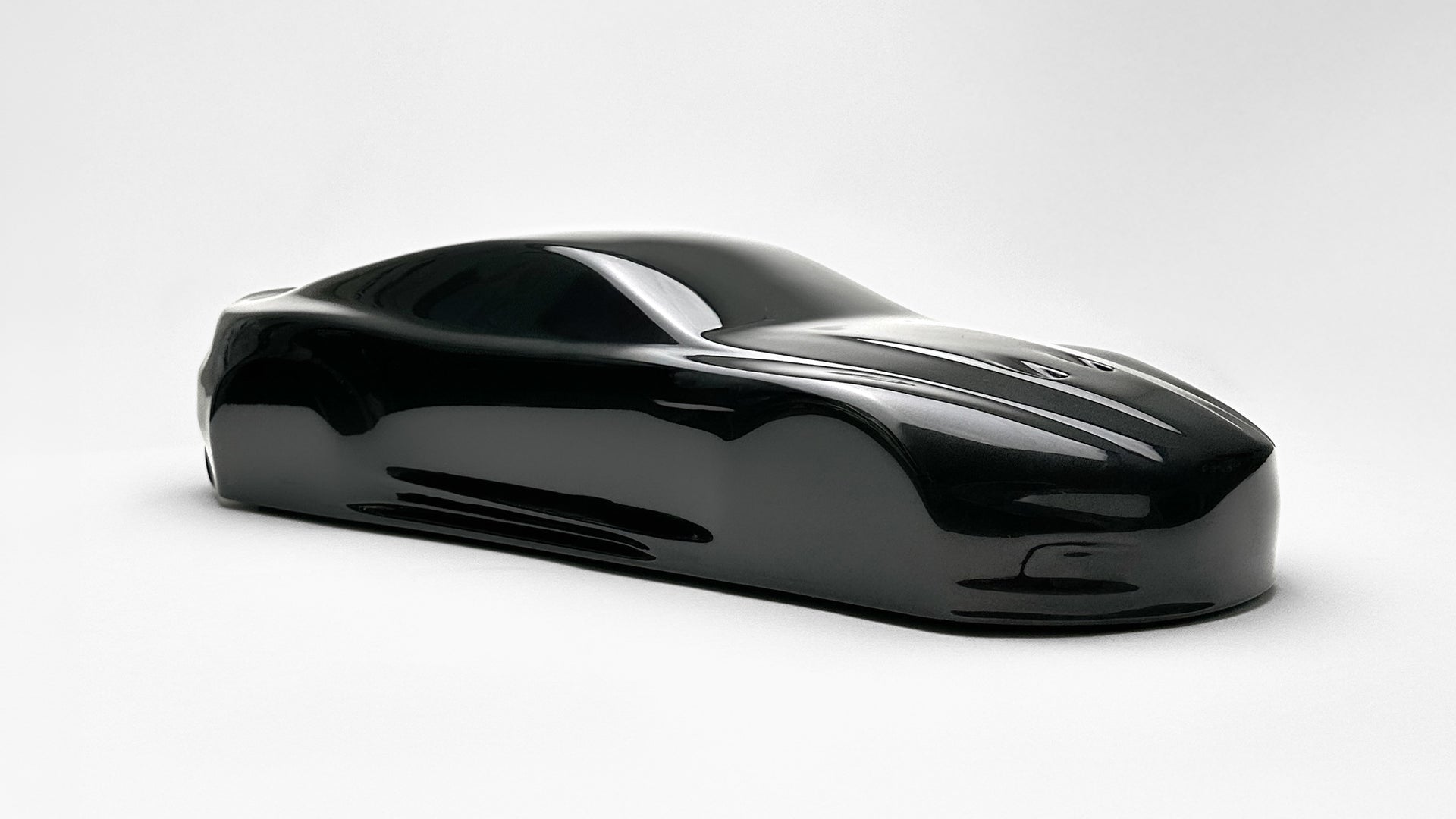 ASTON MARTIN DBS (2011)